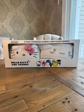 Sanrio Hello Kitty and Cinnamoroll Plush 2-Pack Oversized Sherpa-Adult One-Size